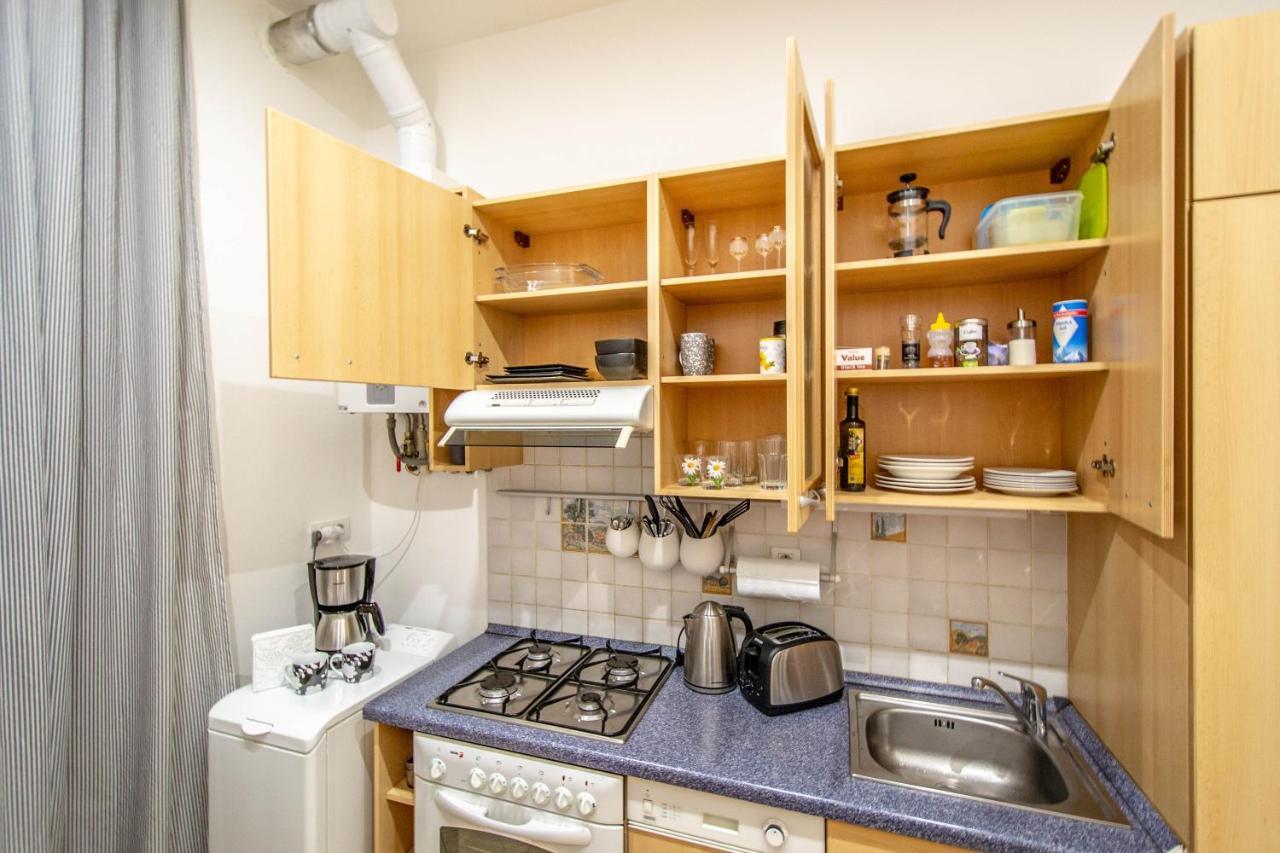 Vojtesska Apartment By Ruterra Πράγα Εξωτερικό φωτογραφία