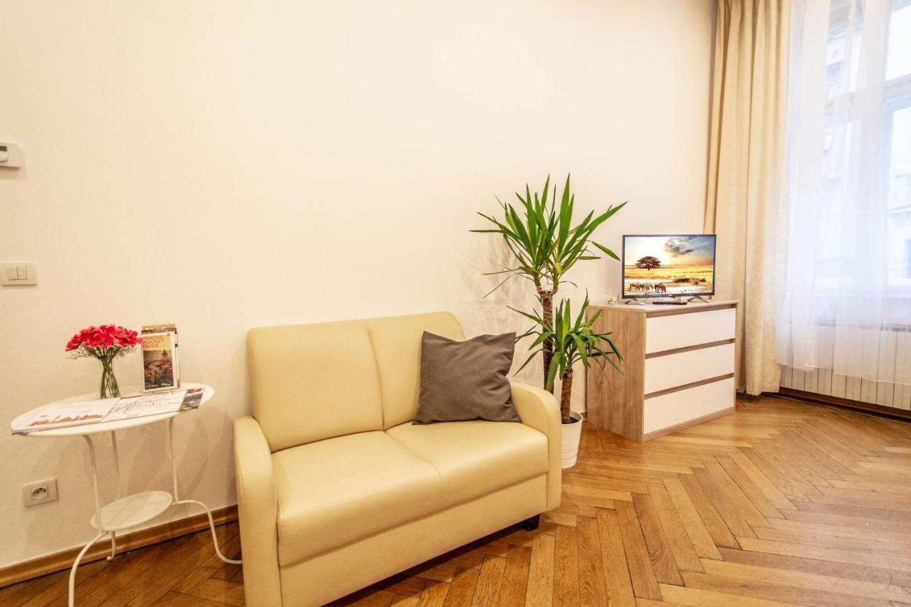 Vojtesska Apartment By Ruterra Πράγα Εξωτερικό φωτογραφία